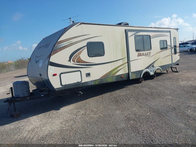 2016 Keystone Bullet მანქანა იყიდება აუქციონზე, vin: 4YDT26929GD422413, აუქციონის ნომერი: 45425904