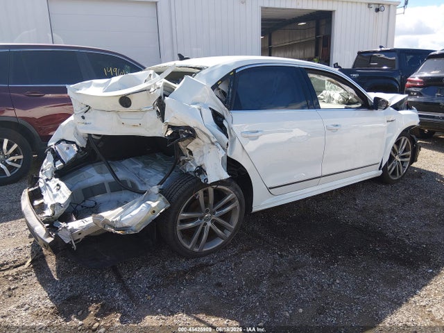 Продаж на аукціоні авто 2017 Volkswagen Passat 1.8t R-line, vin: 1VWDT7A32HC030697, номер лоту: 45425909