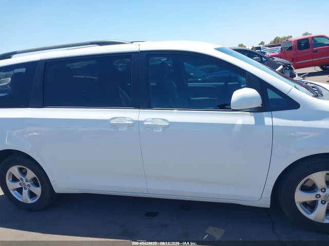 Toyota Sienna Le 8 Passenger 2015 5TDKK3DC8FS632307 Image 14