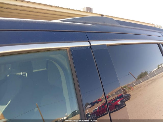 Chevrolet Tahoe Ls 2018 1GNSKAEC8JR110407 Image 15
