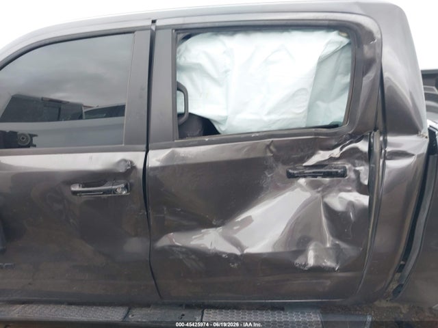 Продажа на аукционе авто 2025 Ram 1500, vin: 1C6RREFG2SN226343, номер лота: 45425974