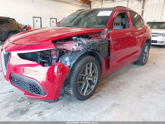 2018 Alfa Romeo Stelvio Ti Sport Awd მანქანა იყიდება აუქციონზე, vin: ZASFAKNN1J7C00084, აუქციონის ნომერი: 45425980