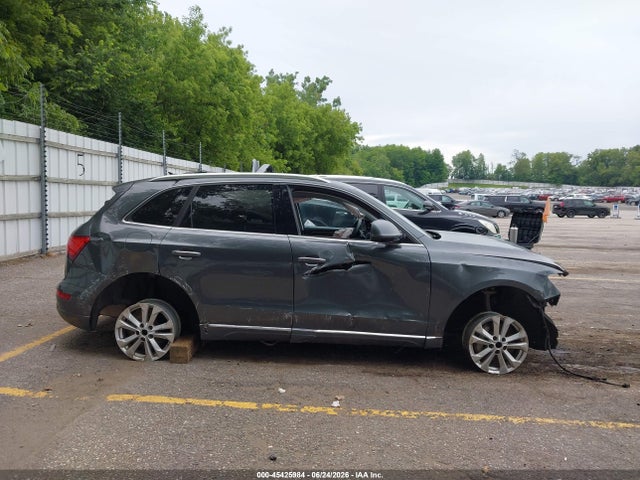 Audi Q5 2.0t Premium 2017 WA1L2AFP1HA036233 Image 13