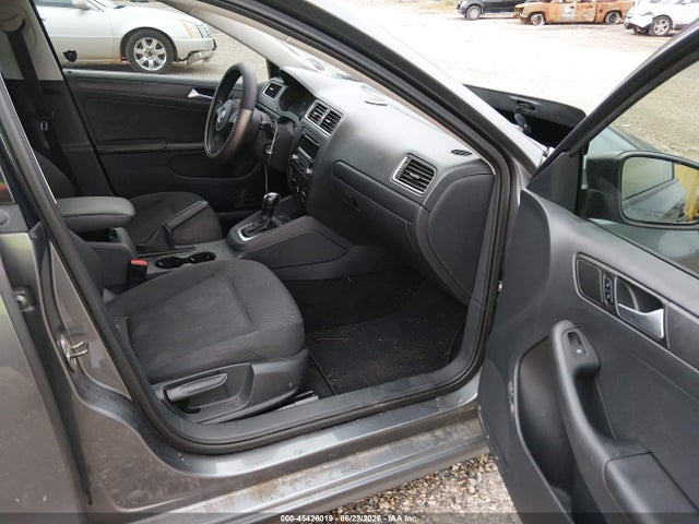 2014 Volkswagen Jetta 2.0l S მანქანა იყიდება აუქციონზე, vin: 3VW2K7AJ5EM288392, აუქციონის ნომერი: 45426019