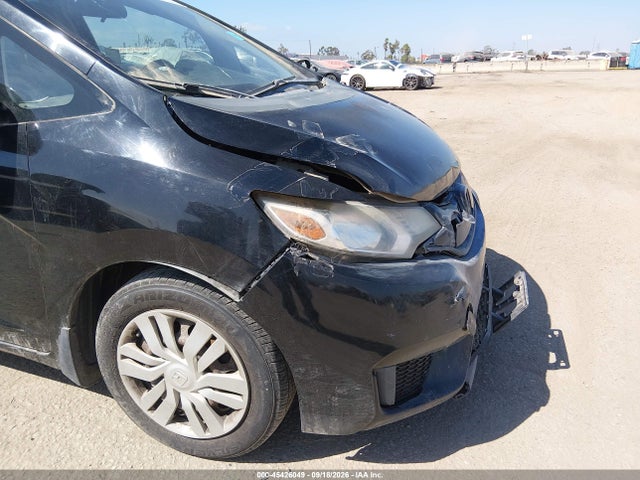 Honda FIT LX 2015 3HGGK5G54FM719671 Image 6