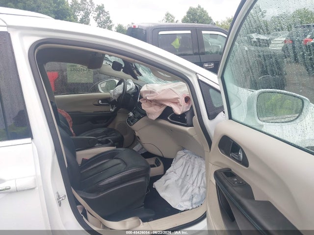 45426054 :رقم المزاد ، 2C4RC1BG1MR589229 vin ، 2021 Chrysler Pacifica Touring L مزاد بيع