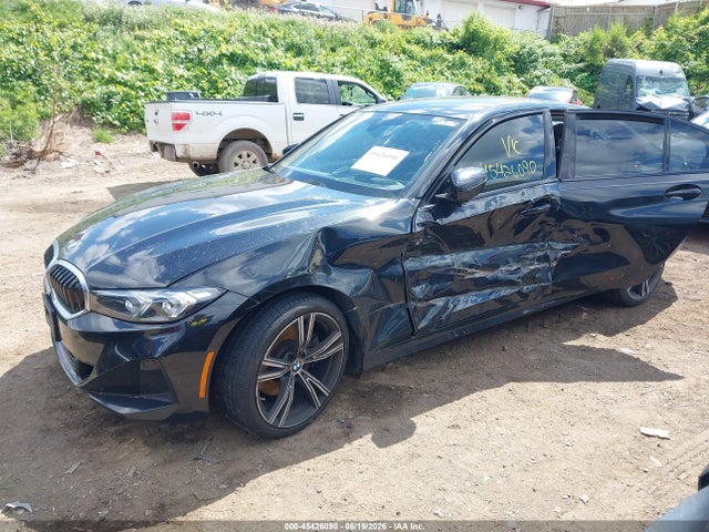 45426090 :رقم المزاد ، 3MW89FF01P8D43948 vin ، 2023 Bmw 330i Xdrive مزاد بيع