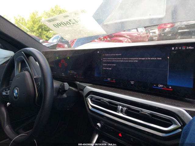 45426090 :رقم المزاد ، 3MW89FF01P8D43948 vin ، 2023 Bmw 330i Xdrive مزاد بيع