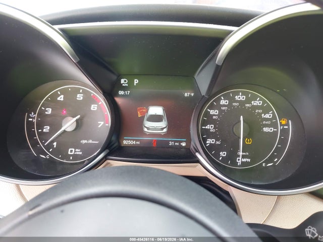 Продажа на аукционе авто 2017 Alfa Romeo Giulia Ti Awd, vin: ZARFAEEN8H7550242, номер лота: 45426116