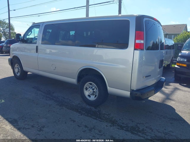 1GAWGEFP3L1266384 Chevrolet Express Passenger Rwd 2500 Regular Wheelbase Ls