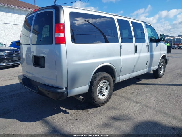 1GAWGEFP3L1266384 Chevrolet Express Passenger Rwd 2500 Regular Wheelbase Ls