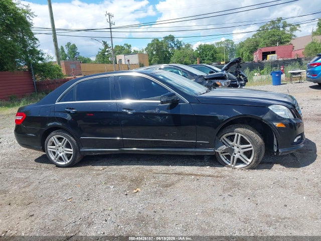2010 Mercedes-benz E 550 მანქანა იყიდება აუქციონზე, vin: WDDHF7CB2AA120536, აუქციონის ნომერი: 45426157