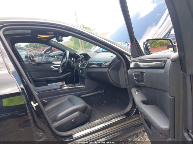 2010 Mercedes-benz E 550 მანქანა იყიდება აუქციონზე, vin: WDDHF7CB2AA120536, აუქციონის ნომერი: 45426157