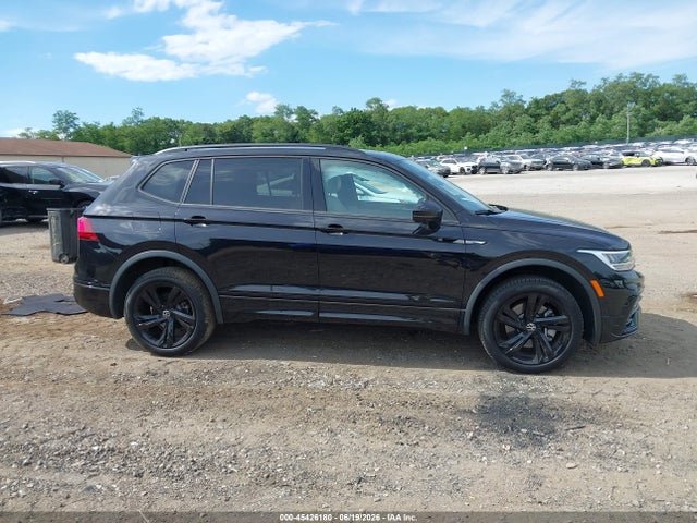 2024 Volkswagen Tiguan 2.0t Se R-line Black მანქანა იყიდება აუქციონზე, vin: 3VV8B7AX1RM161728, აუქციონის ნომერი: 45426180