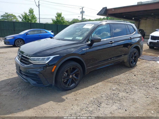 2024 Volkswagen Tiguan 2.0t Se R-line Black მანქანა იყიდება აუქციონზე, vin: 3VV8B7AX1RM161728, აუქციონის ნომერი: 45426180