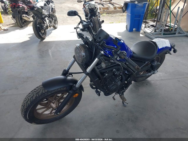 MLHPC5604P5600184 Honda CMX500
