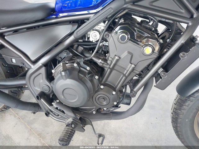 MLHPC5604P5600184 Honda CMX500