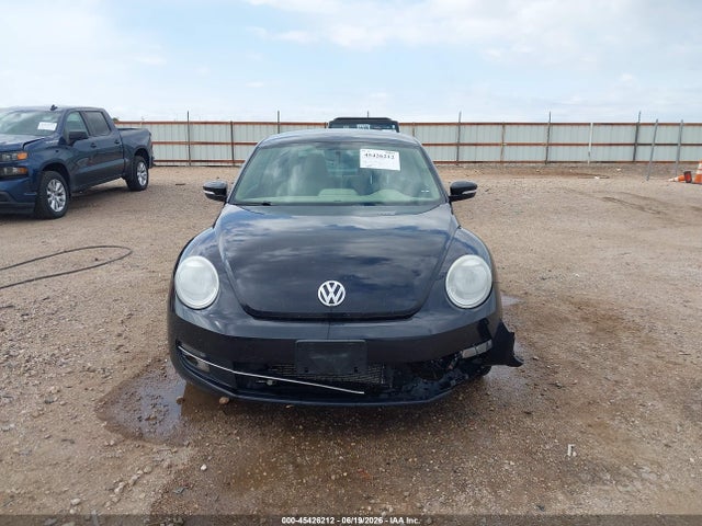 2013 Volkswagen Beetle 2.0t Turbo მანქანა იყიდება აუქციონზე, vin: 3VWV67AT0DM608932, აუქციონის ნომერი: 45426212