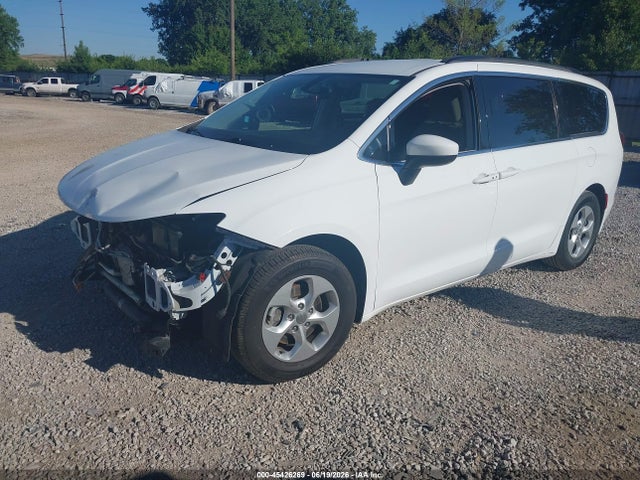 Продаж на аукціоні авто 2017 Chrysler Pacifica Lx, vin: 2C4RC1CG1HR500442, номер лоту: 45426269