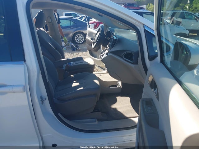 Продаж на аукціоні авто 2017 Chrysler Pacifica Lx, vin: 2C4RC1CG1HR500442, номер лоту: 45426269