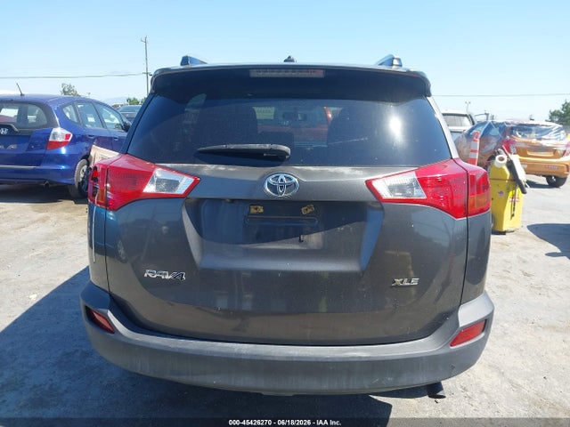 JTMWFREV9FJ052361 Toyota Rav4 Xle