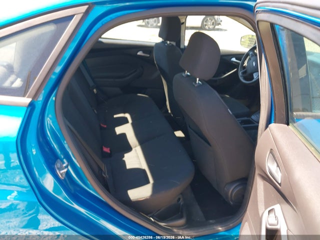 Продажа на аукционе авто 2015 Ford Focus Se, vin: 1FADP3F26FL213670, номер лота: 45426286