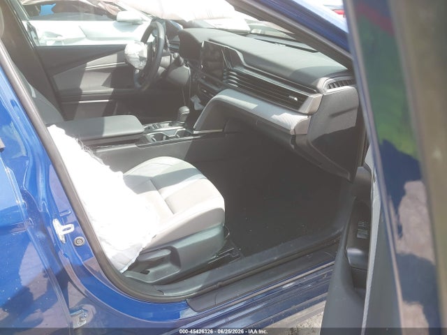 Продажа на аукционе авто 2025 Toyota Camry Se, vin: 4T1DAACK6SU005390, номер лота: 45426326