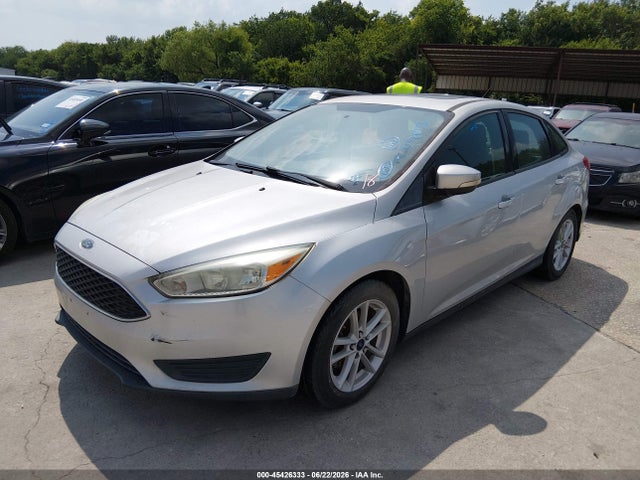 Ford FOCUS SE 2015 1FADP3F2XFL202672 Image 2