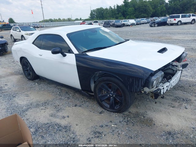 45426350 :رقم المزاد ، 2C3CDZBT5LH243756 vin ، 2020 Dodge Challenger R/t مزاد بيع