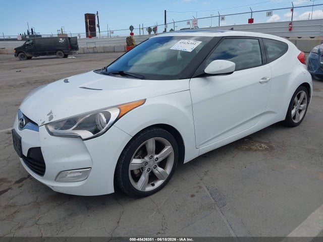 Hyundai Veloster Base W/black 2014 KMHTC6AD3EU211925 Image 2
