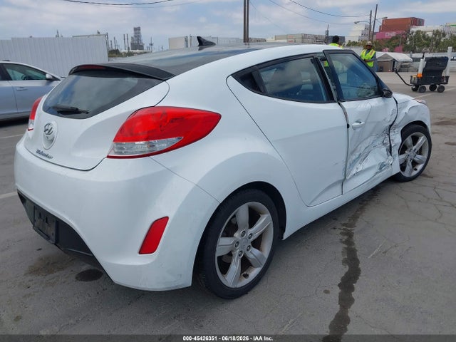 Hyundai Veloster Base W/black 2014 KMHTC6AD3EU211925 Image 4