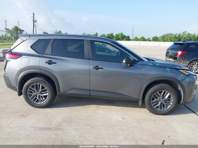 5N1BT3AA4NC672797 Nissan Rogue S Fwd