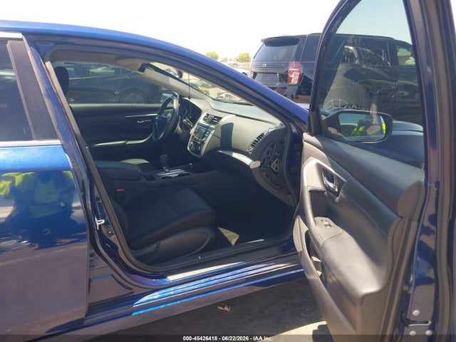 1N4AL3AP2HN312883 Nissan Altima 2.5 Sr