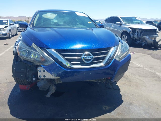 1N4AL3AP2HN312883 Nissan Altima 2.5 Sr