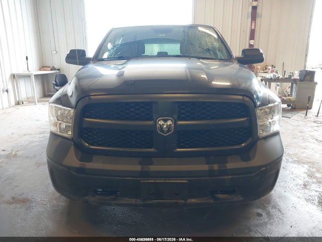 1C6RR7KT4KS662045 RAM 1500 Classic Tradesman 4x4 5&#039;7 Box