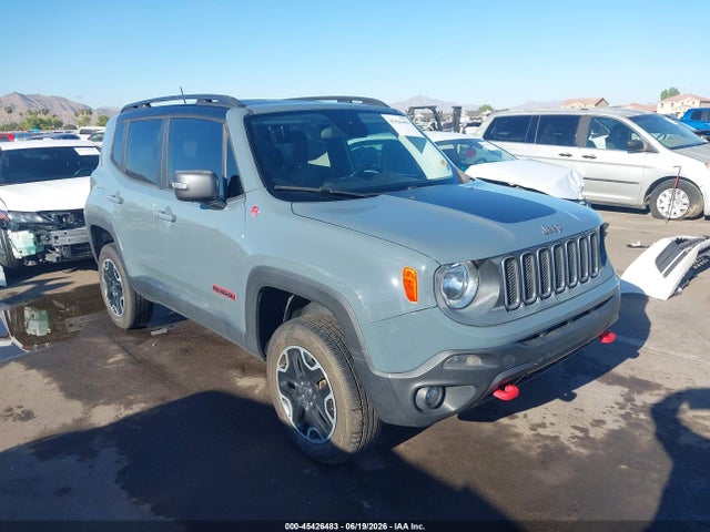 ZACCJBCBXHPG12215 Jeep Renegade Trailhawk 4x4