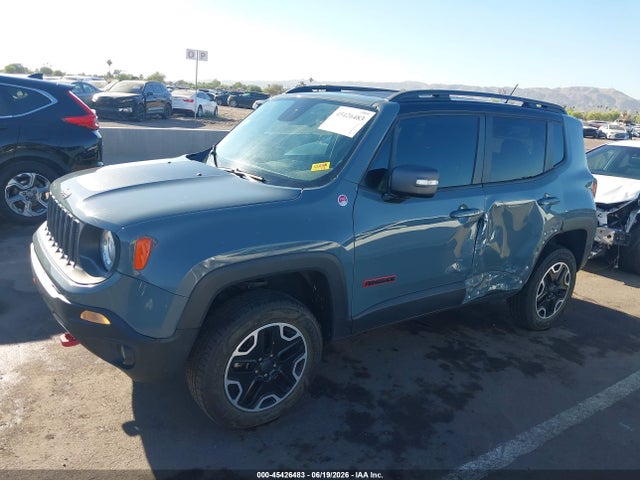 ZACCJBCBXHPG12215 Jeep Renegade Trailhawk 4x4