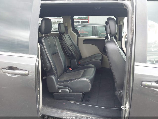 45426492 :رقم المزاد ، 2C4RDGCG0KR584101 vin ، 2019 Dodge Grand Caravan Sxt مزاد بيع