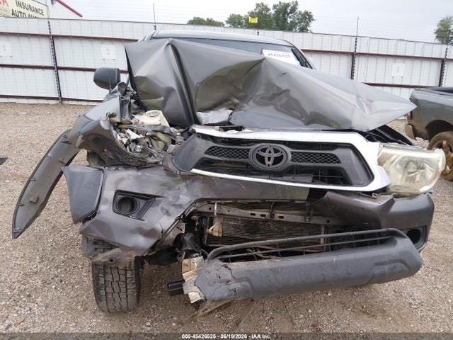 5TFMU4FN6FX029745 Toyota Tacoma Base V6