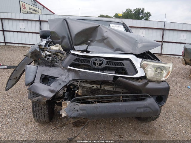 5TFMU4FN6FX029745 Toyota Tacoma Base V6