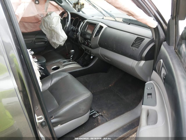 5TFMU4FN6FX029745 Toyota Tacoma Base V6