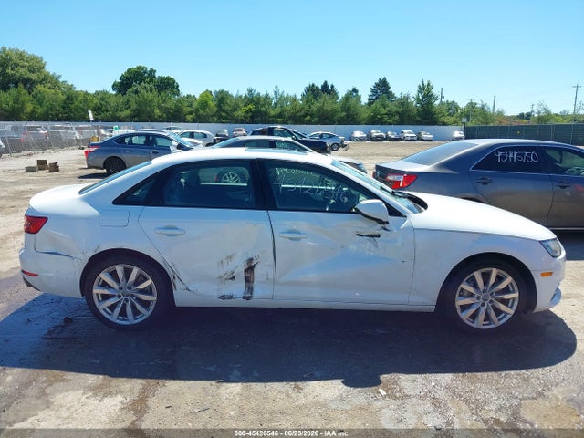 Продаж на аукціоні авто 2017 Audi A4 Premium, vin: WAUANAF48HN014567, номер лоту: 45426546