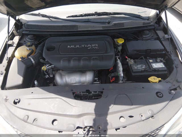 Продаж на аукціоні авто 2015 Chrysler 200 C, vin: 1C3CCCCB1FN593743, номер лоту: 45426574