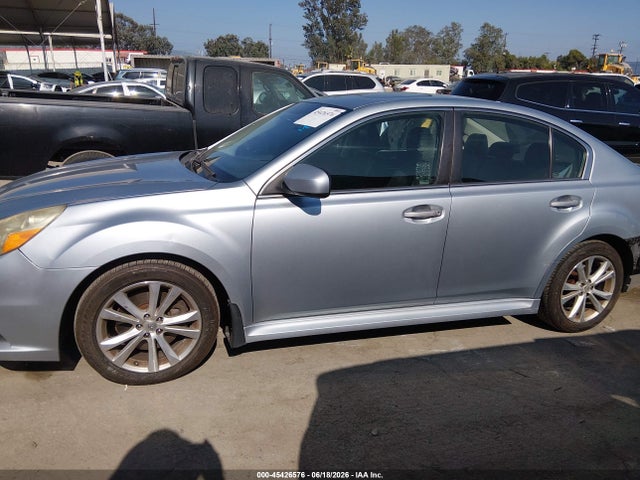 2014 Subaru Legacy 3.6r Limited მანქანა იყიდება აუქციონზე, vin: 4S3BMDM68E2002965, აუქციონის ნომერი: 45426576