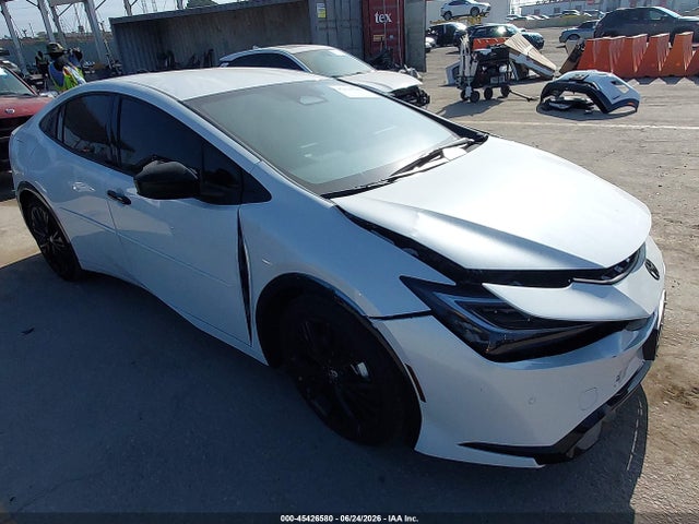 Toyota Prius Plug-in Hybrid Nightshade 2026 JTDACACU5T3071553 главное изображение