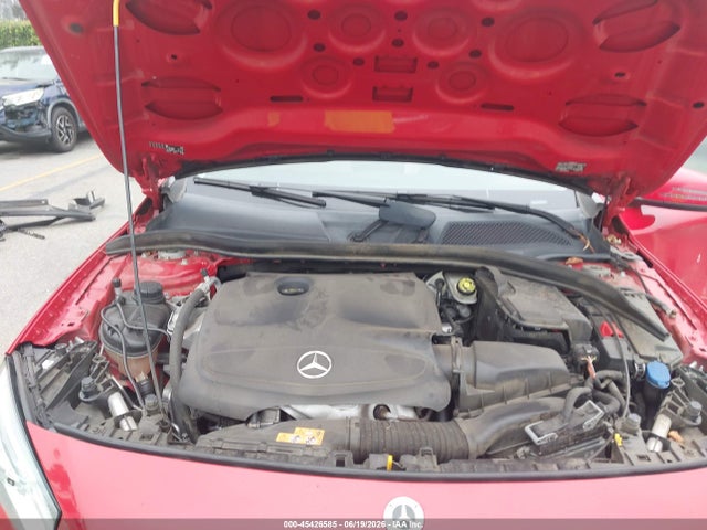 WDCTG4EB9KU019307 Mercedes-Benz GLA 250