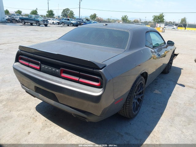 2C3CDZAG0JH209516 Dodge Challenger Sxt
