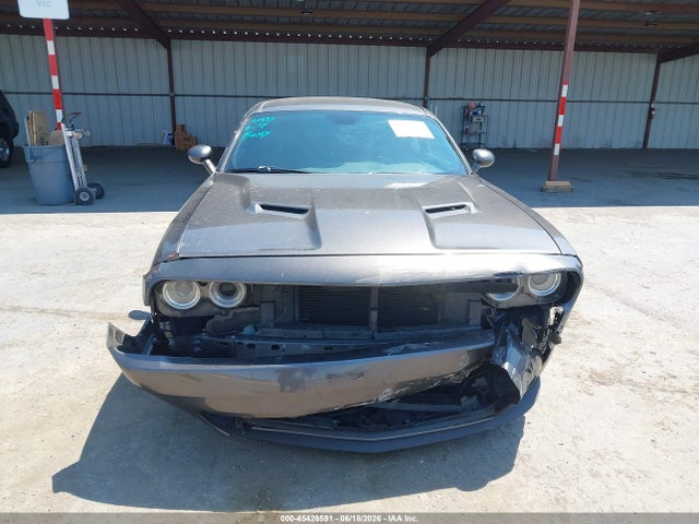 2C3CDZAG0JH209516 Dodge Challenger Sxt