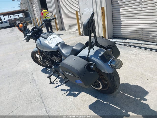 Harley-Davidson FXLRS 2024 1HD1YWZ2XRB021068 Image 3