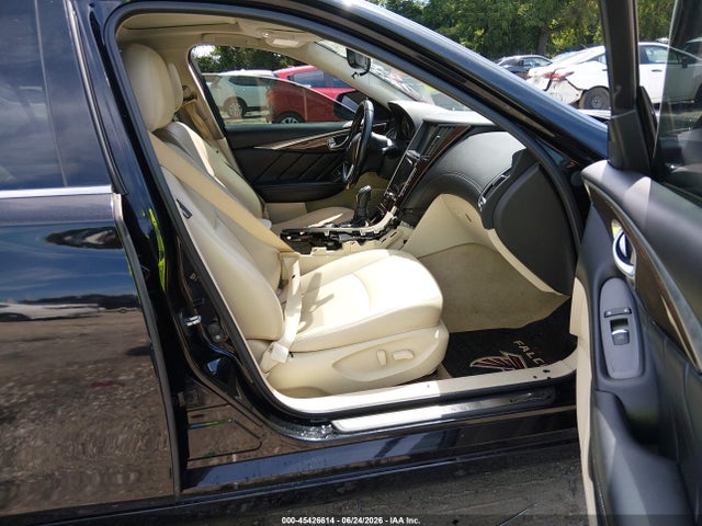 45426614 :رقم المزاد ، JN1CV7AP7JM240601 vin ، 2018 Infiniti Q50 2.0t Luxe مزاد بيع